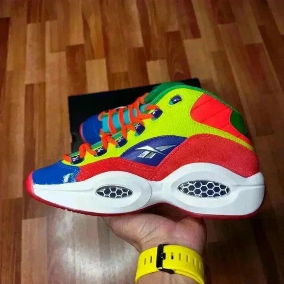 Reebok Question Mid Allen Iverson HP3005 Mens Basketball Shoes  Size 7 - Picture 2 of 13
